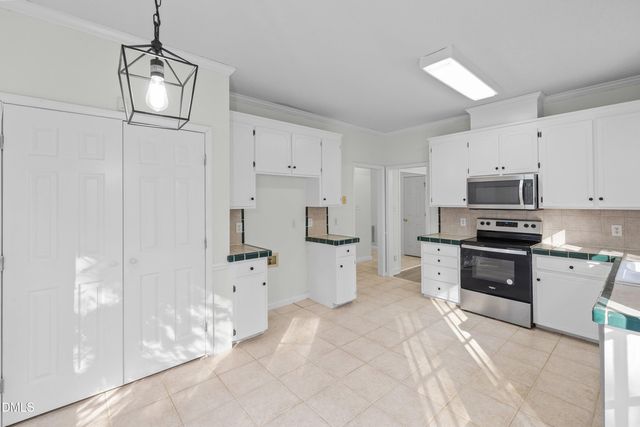 3645 S Pointe Drive, Apex, NC 27539