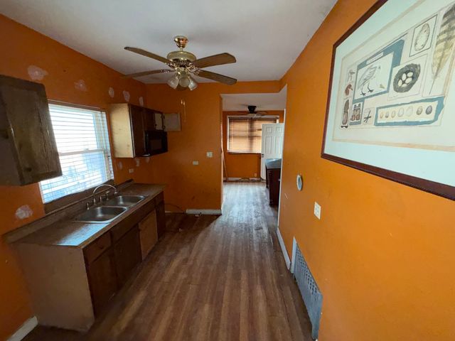 9307 S Loomis Street, Chicago, IL 60620