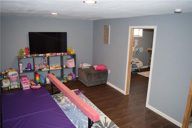 1704 Cinnabar Drive, Raymore, MO 64083