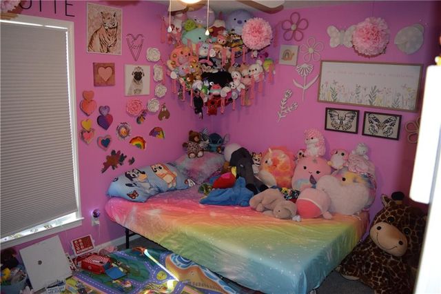 1704 Cinnabar Drive, Raymore, MO 64083