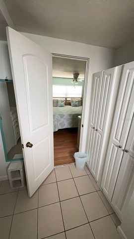 4851 W GANDY BOULEVARD B11L38, Tampa, FL 33611