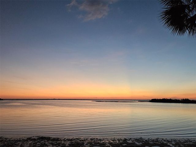 4851 W GANDY BOULEVARD B11L38, Tampa, FL 33611