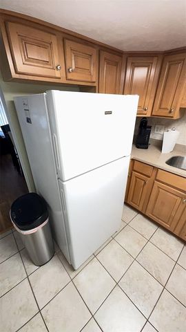 4851 W GANDY BOULEVARD B11L38, Tampa, FL 33611