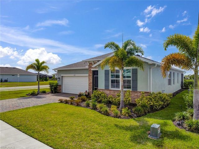 16711 Elkhorn Coral DR, North Fort Myers, FL 33903