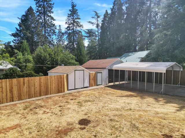 13207 Ridge Rd, Grass Valley, CA 95945
