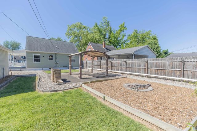 1514 Madison Avenue, Evansville, IN 47714