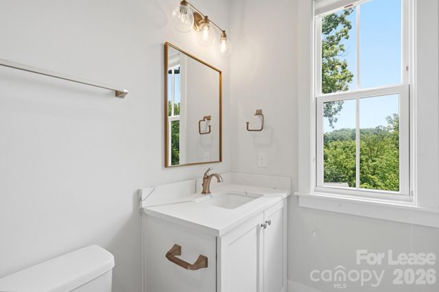 2428 Runnymede Lane, Charlotte, NC 28209