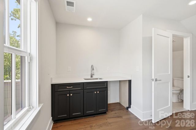 2428 Runnymede Lane, Charlotte, NC 28209