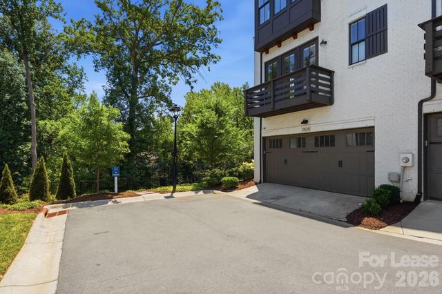 2428 Runnymede Lane, Charlotte, NC 28209