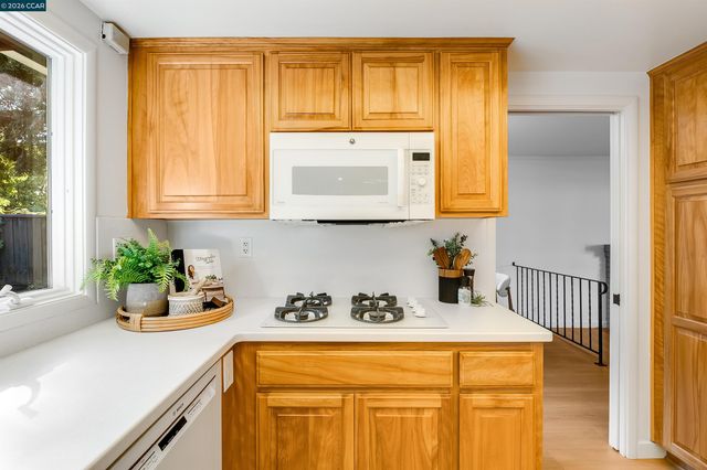 871 Litwin Dr, Concord, CA 94518