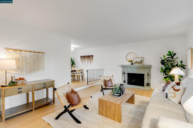 871 Litwin Dr, Concord, CA 94518