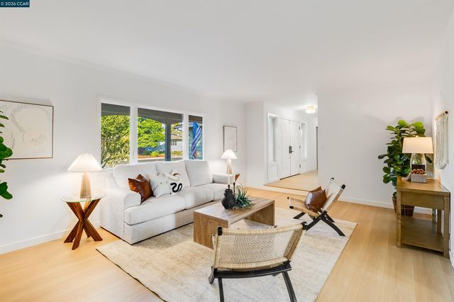 871 Litwin Dr, Concord, CA 94518