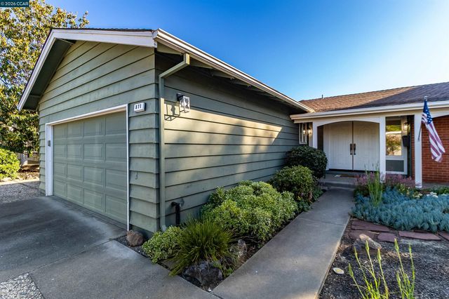 871 Litwin Dr, Concord, CA 94518