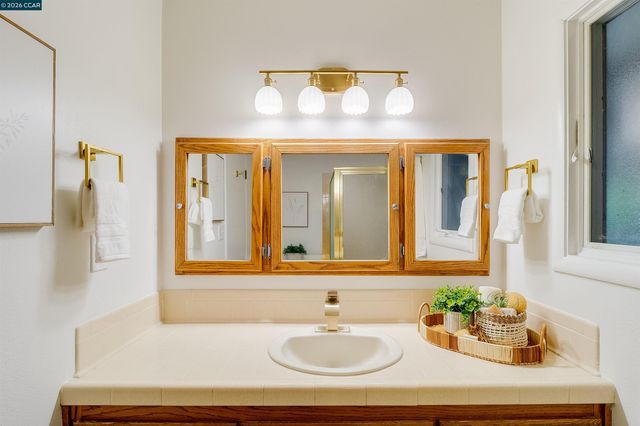 871 Litwin Dr, Concord, CA 94518