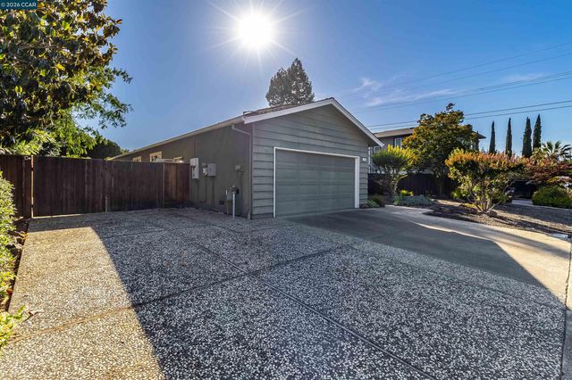 871 Litwin Dr, Concord, CA 94518