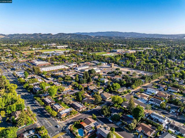 871 Litwin Dr, Concord, CA 94518