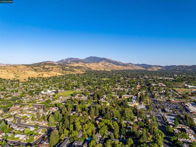 871 Litwin Dr, Concord, CA 94518