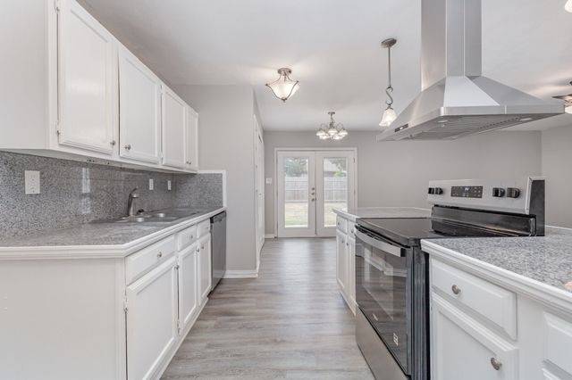 5513 Rearn Drive, The Colony, TX 75056