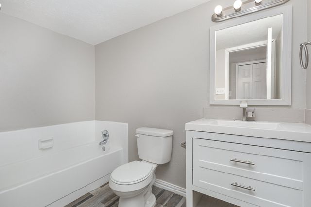 5513 Rearn Drive, The Colony, TX 75056