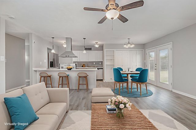 5513 Rearn Drive, The Colony, TX 75056