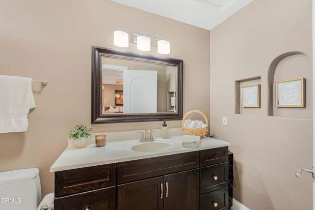 744 Calle Punta, Thousand Oaks, CA 91360