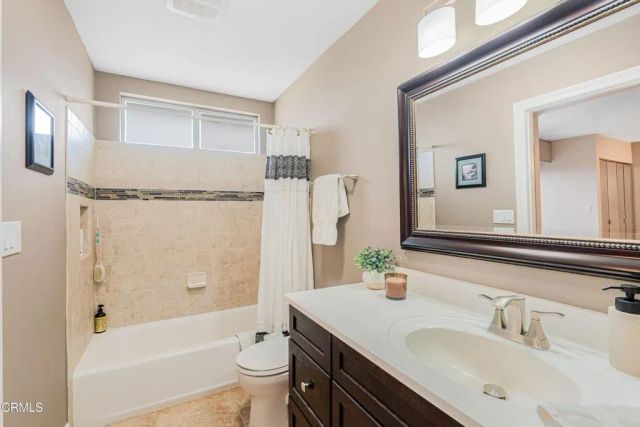 744 Calle Punta, Thousand Oaks, CA 91360