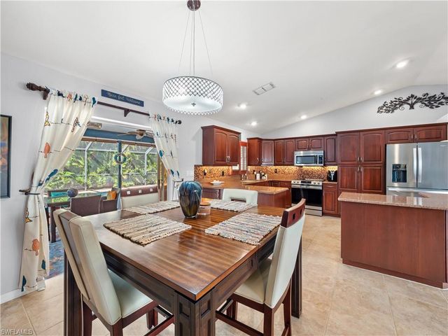 2138 SW 12th PL, Cape Coral, FL 33991