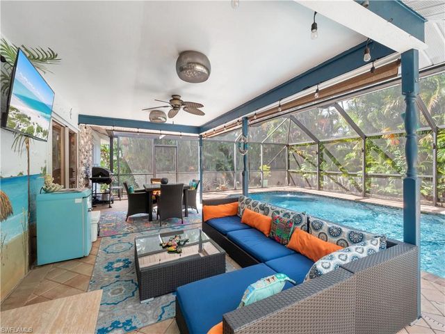 2138 SW 12th PL, Cape Coral, FL 33991