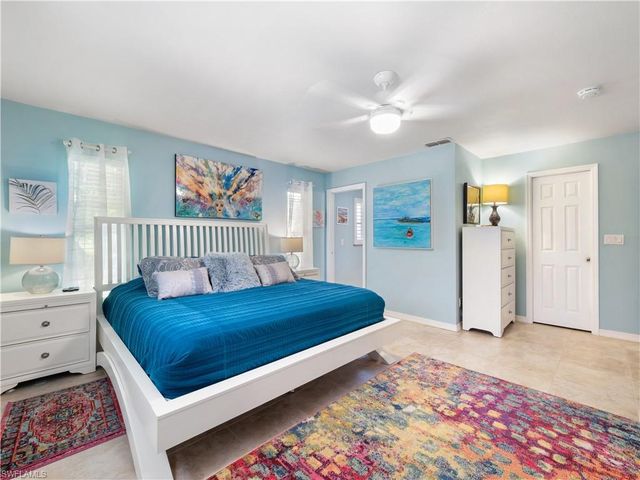 2138 SW 12th PL, Cape Coral, FL 33991