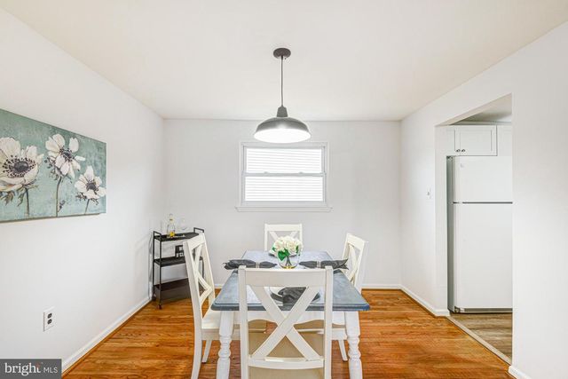 214 DARWIN DR, Newark, DE 19711