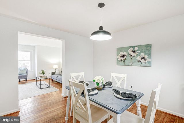 214 DARWIN DR, Newark, DE 19711