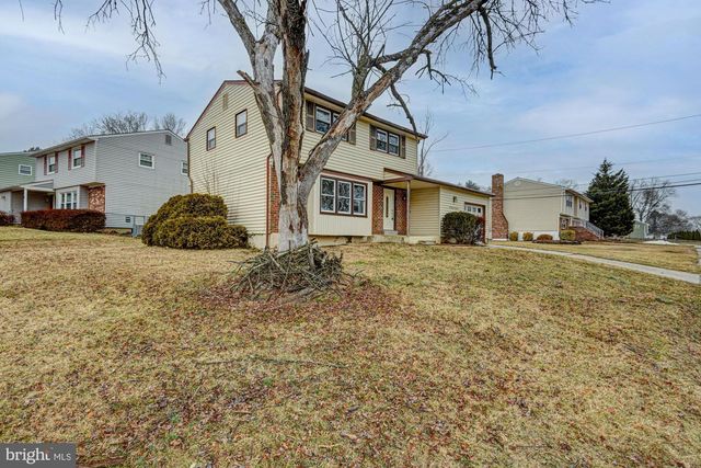 214 DARWIN DR, Newark, DE 19711