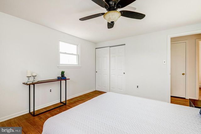 214 DARWIN DR, Newark, DE 19711