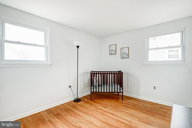 214 DARWIN DR, Newark, DE 19711