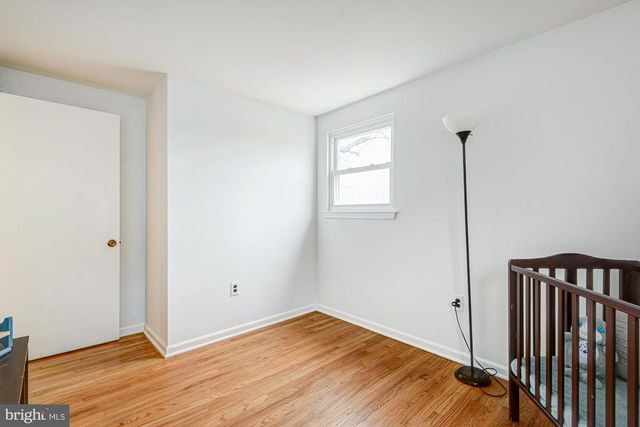 214 DARWIN DR, Newark, DE 19711