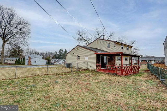 214 DARWIN DR, Newark, DE 19711