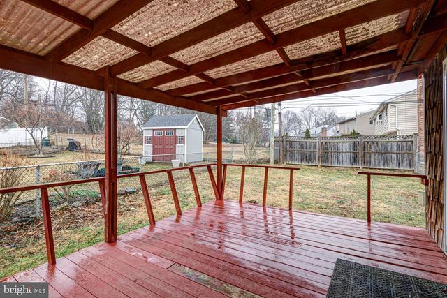 214 DARWIN DR, Newark, DE 19711