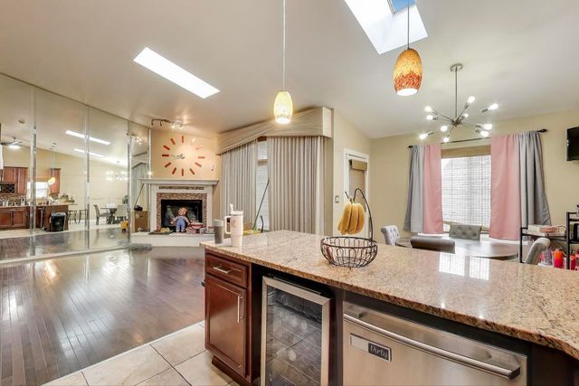 3015 140th Place, Blue Island, IL 60406