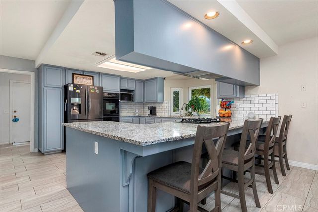 2257 West Avenue N8, Palmdale, CA 93551