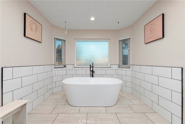 2257 West Avenue N8, Palmdale, CA 93551