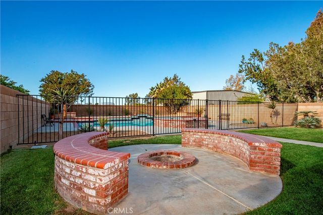2257 West Avenue N8, Palmdale, CA 93551