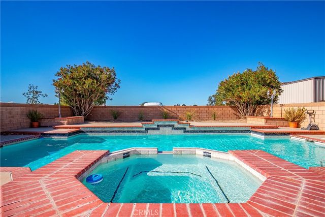2257 West Avenue N8, Palmdale, CA 93551