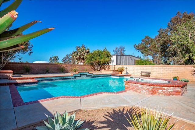 2257 West Avenue N8, Palmdale, CA 93551