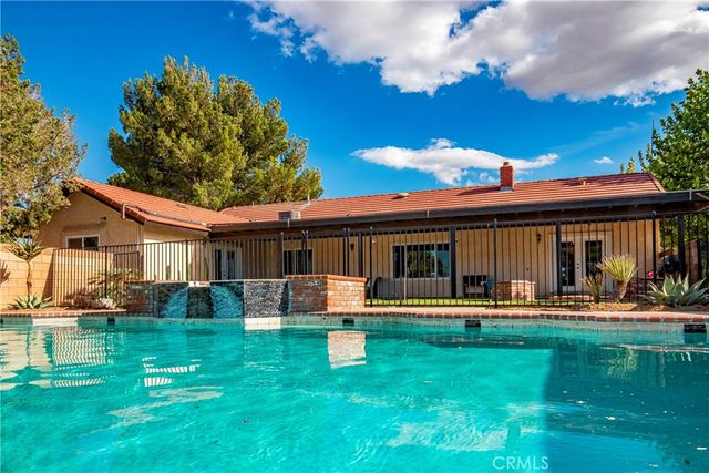 2257 West Avenue N8, Palmdale, CA 93551