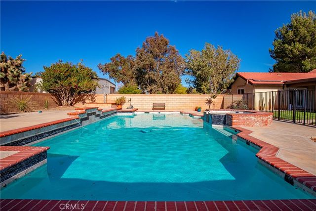 2257 West Avenue N8, Palmdale, CA 93551