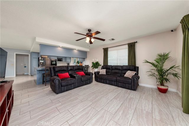 2257 West Avenue N8, Palmdale, CA 93551