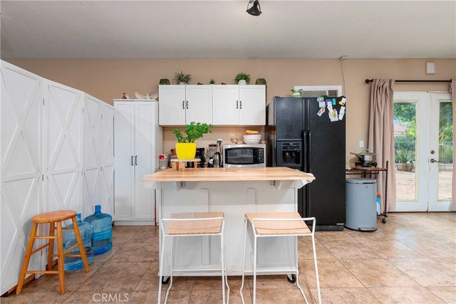 2257 West Avenue N8, Palmdale, CA 93551