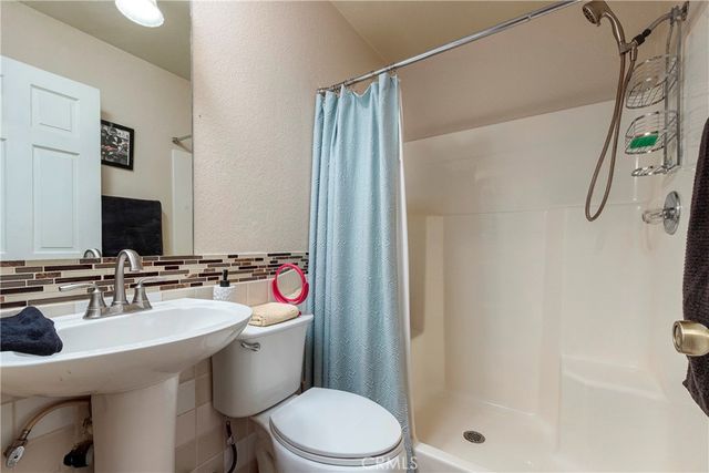 2257 West Avenue N8, Palmdale, CA 93551