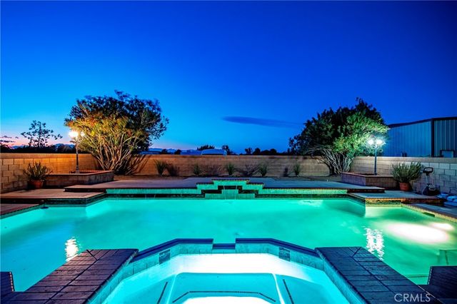 2257 West Avenue N8, Palmdale, CA 93551
