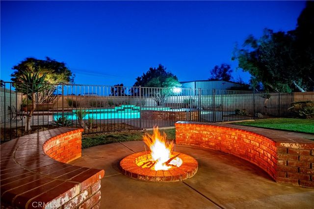 2257 West Avenue N8, Palmdale, CA 93551